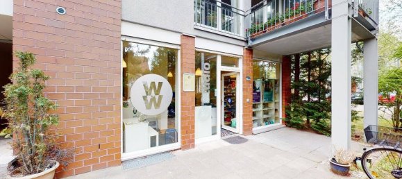 1 room Building in Berlin, Germany No. 38690 2