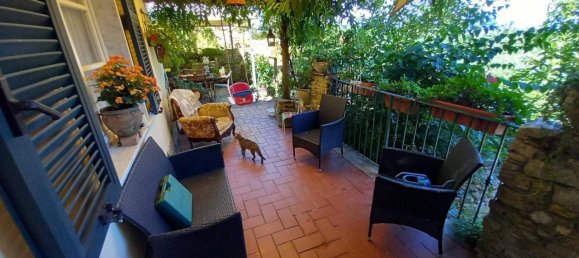 Дом с 6 комнатами в Рикко дель Гольфо ди Специя, Италия № 123908 23