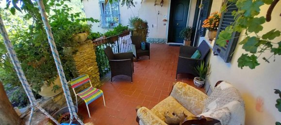 Дом с 6 комнатами в Рикко дель Гольфо ди Специя, Италия № 123908 25