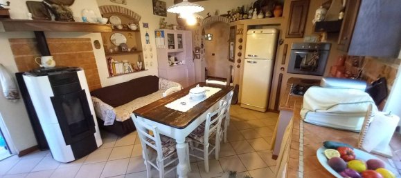 Дом с 6 комнатами в Рикко дель Гольфо ди Специя, Италия № 123908 4