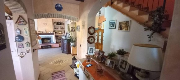 Дом с 6 комнатами в Рикко дель Гольфо ди Специя, Италия № 123908 2