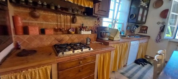 Дом с 6 комнатами в Рикко дель Гольфо ди Специя, Италия № 123908 5