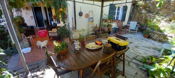 Дом с 6 комнатами в Рикко дель Гольфо ди Специя, Италия № 123908 26