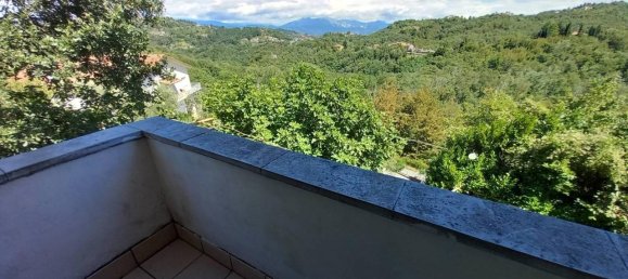 Дом с 6 комнатами в Рикко дель Гольфо ди Специя, Италия № 123908 16