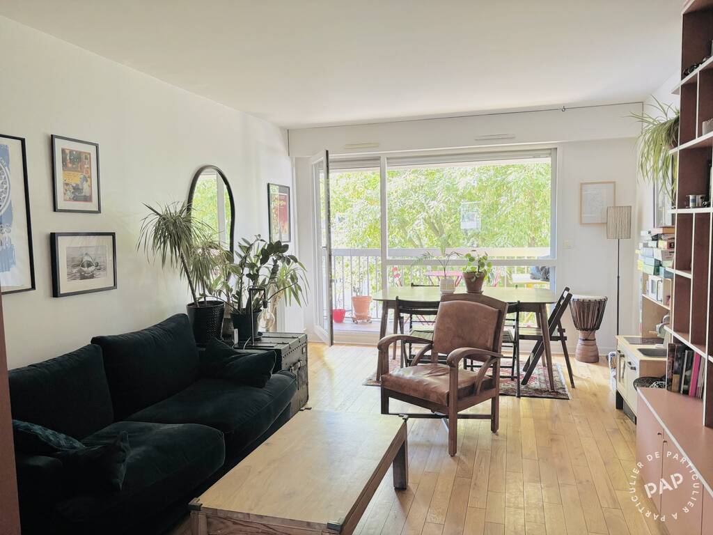 Apartamento de 2 dormitorios en Pantin, France No. 333315