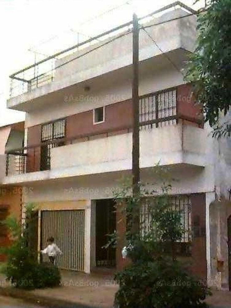 4 bedrooms House in Buenos Aires, Argentina No. 79926