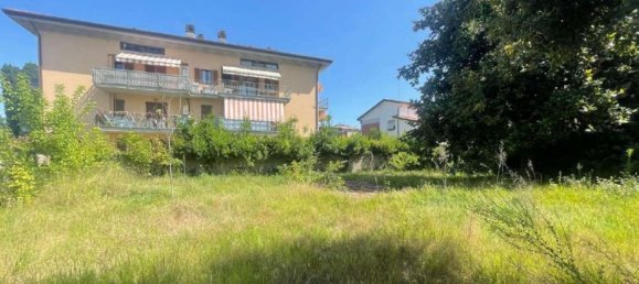 7 rooms Apartment in Carrara, Italy No. 47901 36