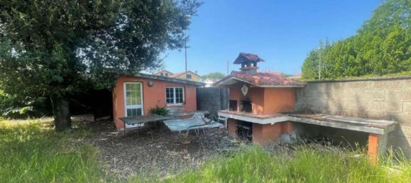 7 rooms Apartment in Carrara, Italy No. 47901 34