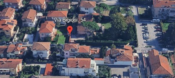 7 rooms Apartment in Carrara, Italy No. 47901 28