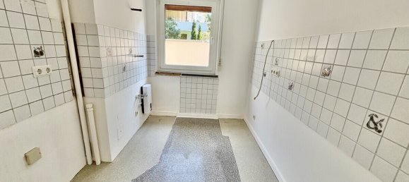 4-Zimmer Doppelhaus in Wiesbaden, Germany, Nr. 280935 4