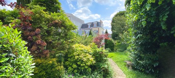 6 bedrooms House in Chartres, France No. 246065 2
