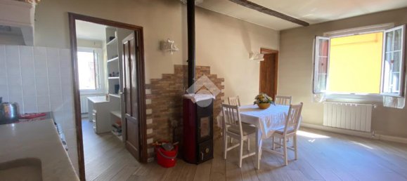 Дом с 4 комнатами в Торрилья, Италия № 149549 10