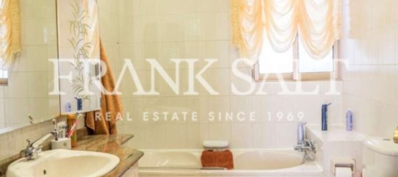 3 bedrooms House in Swatar, Malta No. 4409 15