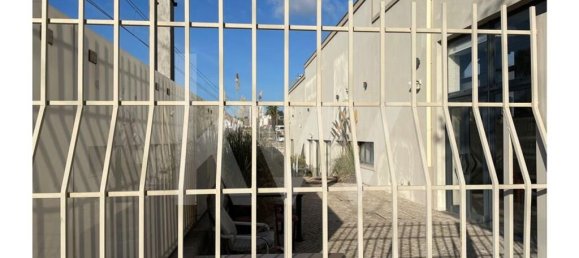 488m² Building in Cascais, Portugal No. 67157 7