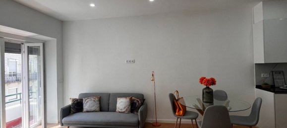 3 bedrooms Apartment in Lisbon, Portugal No. 163034 4