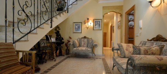 8 bedrooms House in Guardamar del Segura, Spain No. 183676 22