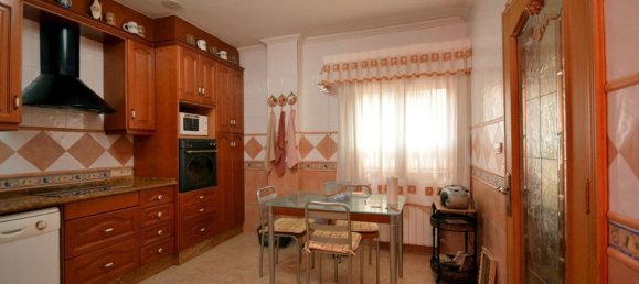 8 bedrooms House in Guardamar del Segura, Spain No. 183676 18