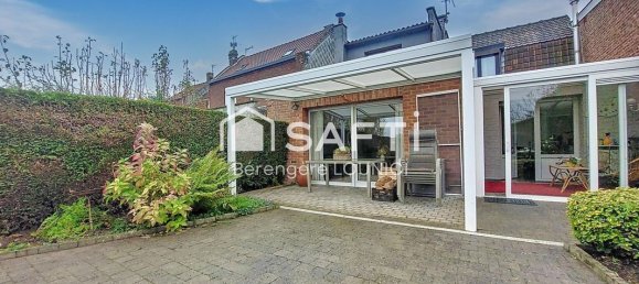 3 bedrooms House in Wattrelos, France No. 69655 3