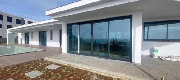 3 bedrooms House in Machico, Portugal No. 139997 5