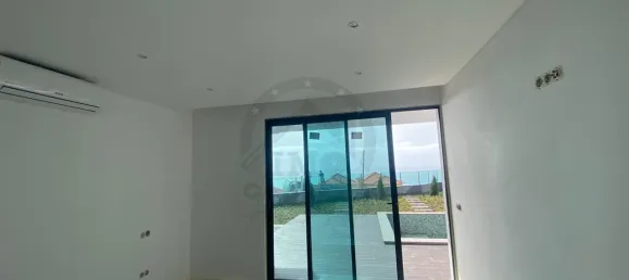 3 bedrooms House in Machico, Portugal No. 139997 17