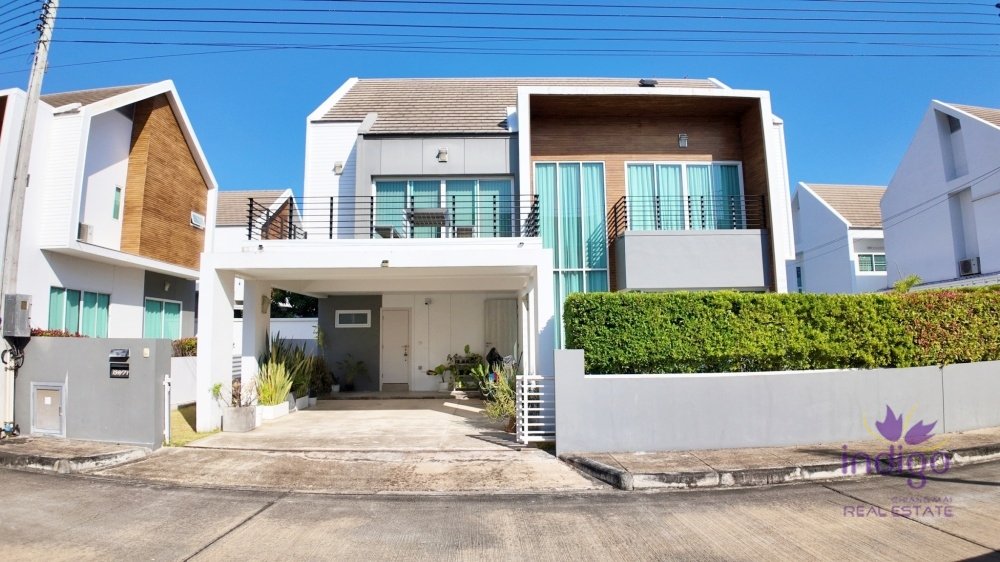 4 bedrooms House in Mae Rim, Thailand No. 27248