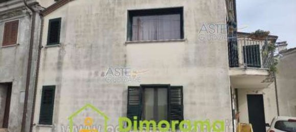 5 rooms Apartment in Saludecio, Italy No. 12147 5