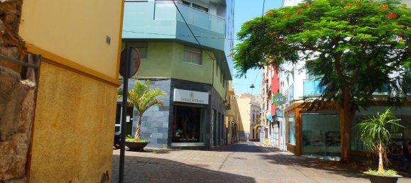 4 bedrooms Apartment in Santa Cruz de Tenerife, Spain No. 32765 4