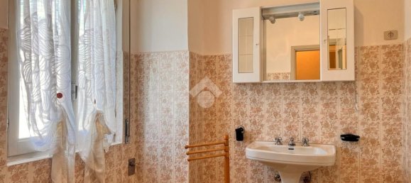 4 Schlafzimmer Haus in Valdilana, Italy, Nr. 375149 32