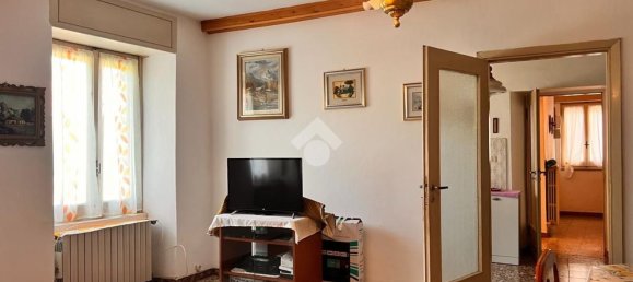 4 Schlafzimmer Haus in Valdilana, Italy, Nr. 375149 11