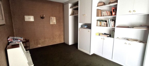 6 rooms Apartment in Pistoia, Italy No. 284381 25