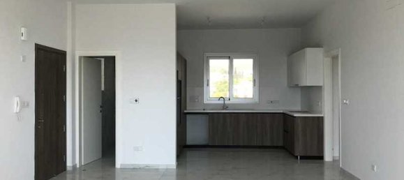 2 bedrooms Apartment in Agios Tychonas, Cyprus No. 8654 4