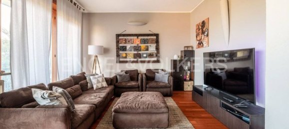 3 Schlafzimmer Villa in Ranco, Italy, Nr. 131594 12