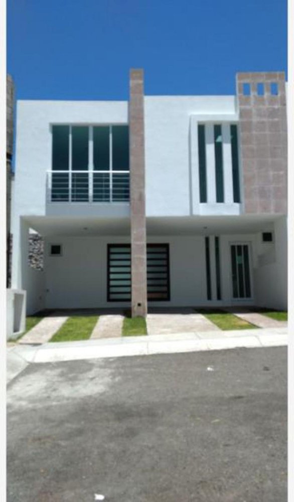 3 bedrooms House in Queretaro, Mexico No. 186630