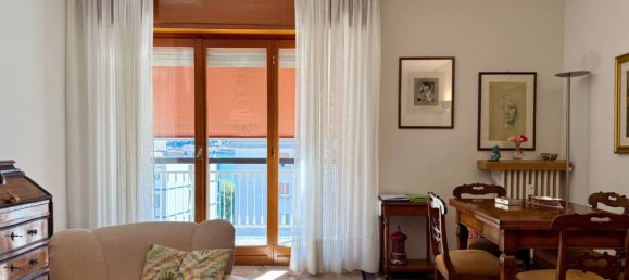 3 Schlafzimmer Wohnung in Lecco, Italy, Nr. 323434 10
