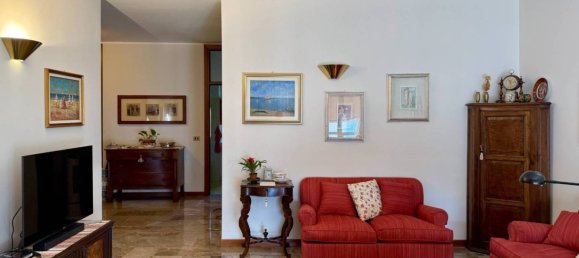 3 Schlafzimmer Wohnung in Lecco, Italy, Nr. 323434 9