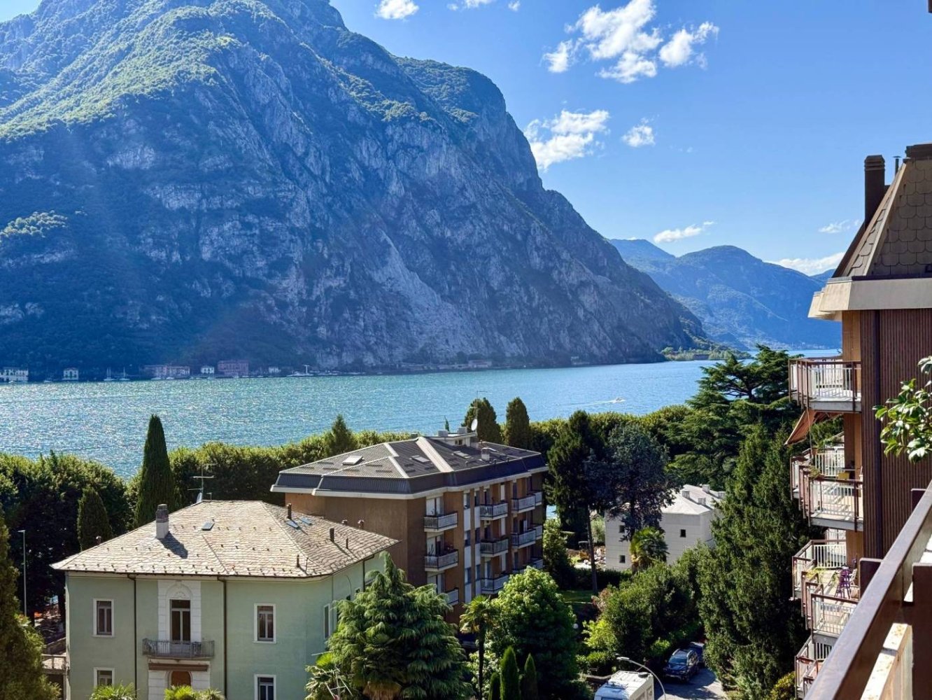 3 Schlafzimmer Wohnung in Lecco, Italy, Nr. 323434