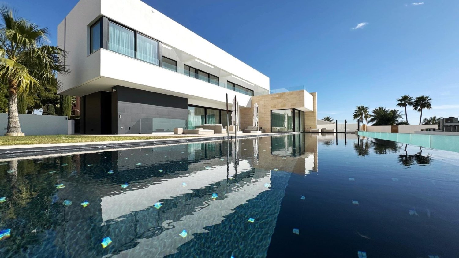 691m² villa à vendre à Finestrat, Alicante, Valencian Community, Spain № 365540