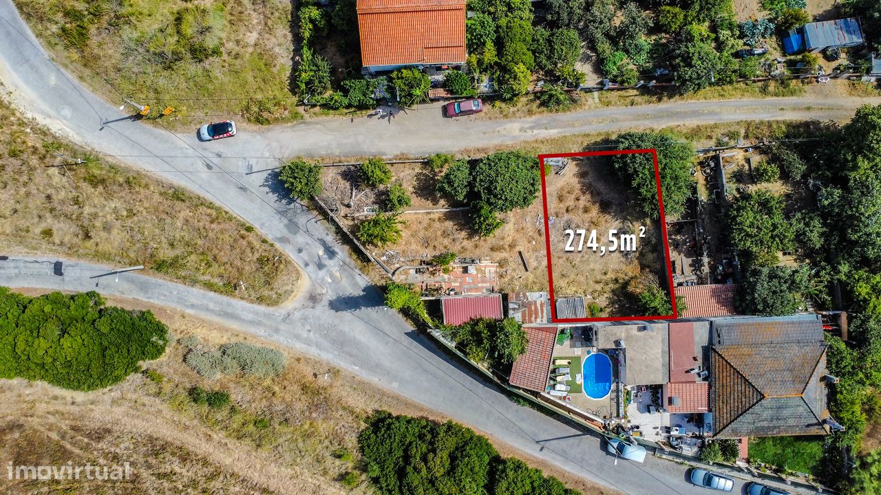 Земельный участок 275м² в Алмада, Португалия № 260975