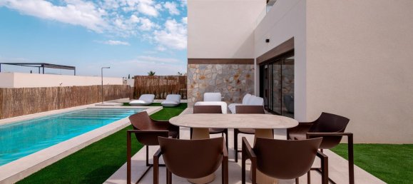 Villa T3 em Alicante, Spain N.º 16633 26