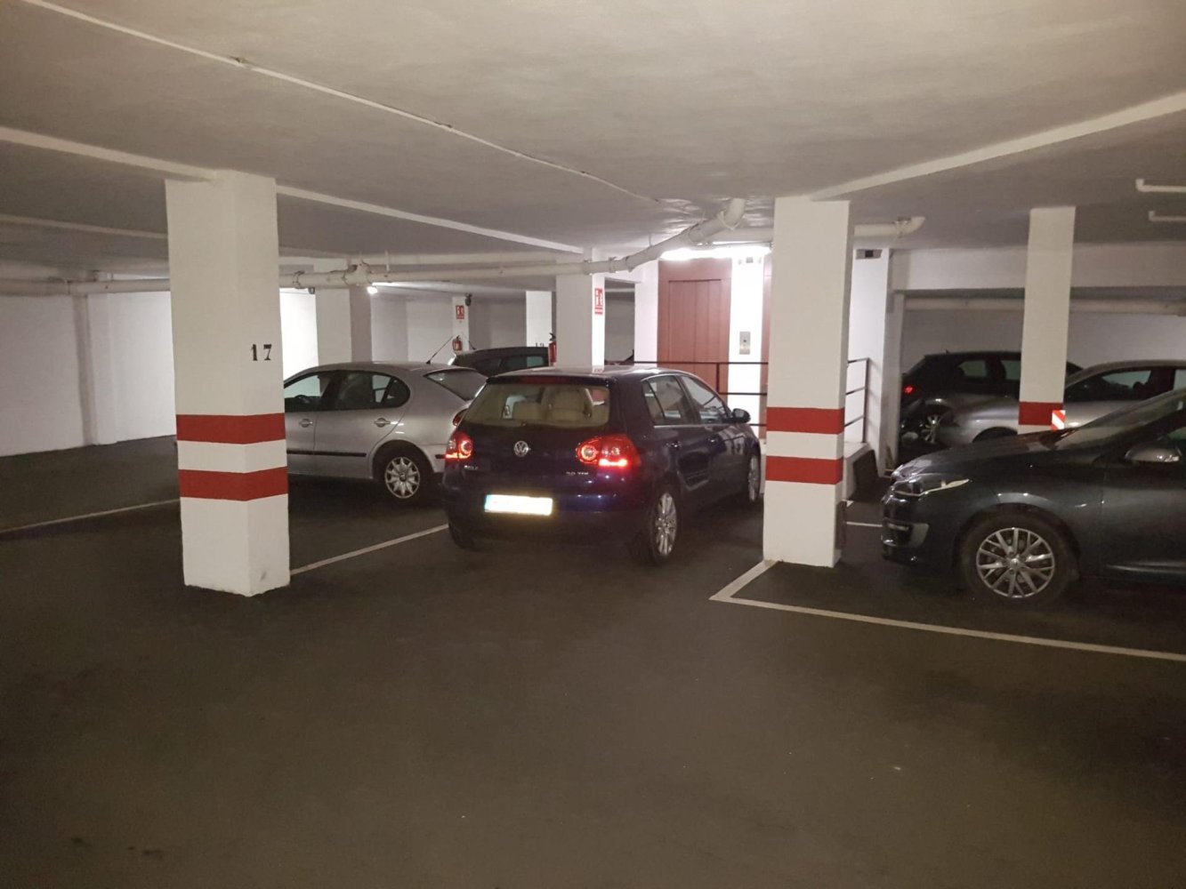 33 m² garaje en venta en Alicante, Comunidad Valenciana, Spain № 369808