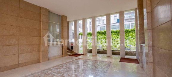 Офис 190м² в Милан, Италия № 374112 28