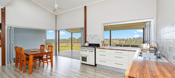 4 bedrooms House in Dunmora, Australia No. 289 16