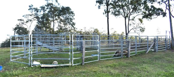 4 bedrooms House in Dunmora, Australia No. 289 14