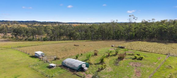 4 bedrooms House in Dunmora, Australia No. 289 4