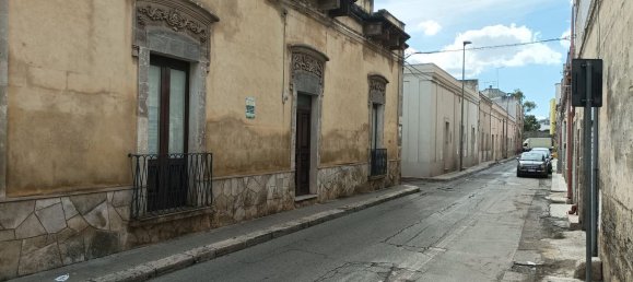 Casa de 10 divisões em Manduria, Italy N.º 24170 2