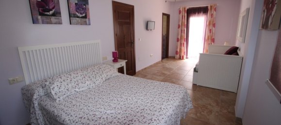 3 bedrooms House in Salares, Spain No. 59473 14