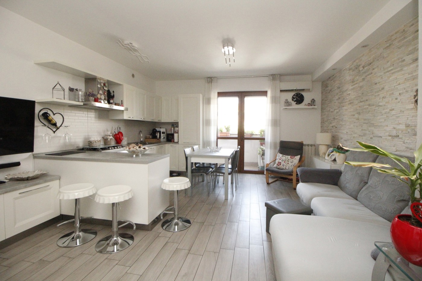 Apartamento T2 em Legnano, Italy N.º 311692