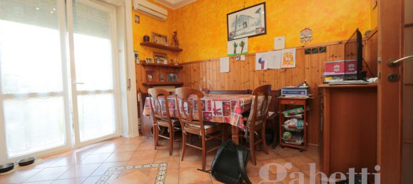 2 غرف نوم شقة في Lonate Pozzolo, Italy رقم 351424 11