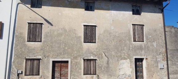 Дом с 4 комнатами в Гориция, Италия № 164114 2