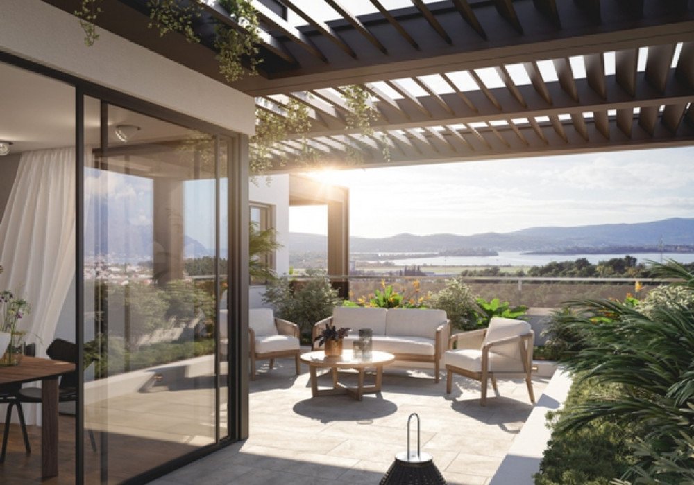 Apartamento de 2 dormitorios en Tivat, Montenegro No. 1720